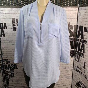 Jaclyn Smith Blue Textured Zip Neck Step Hem Top